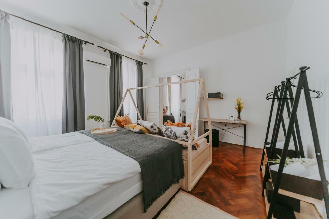 Alloro Boutique Apartment PUY Eksteriør bilde