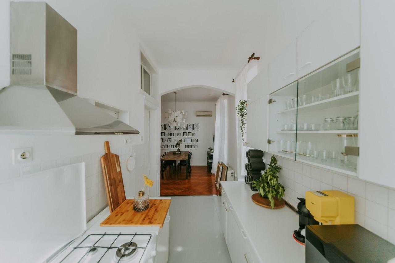 Alloro Boutique Apartment PUY Eksteriør bilde