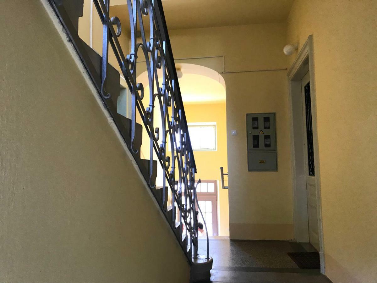 Alloro Boutique Apartment PUY Eksteriør bilde